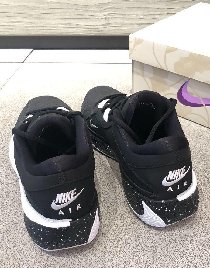 实战篮球鞋Nike Zoom Freak5